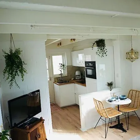 Tiny House Aan Zee * نوردفيك